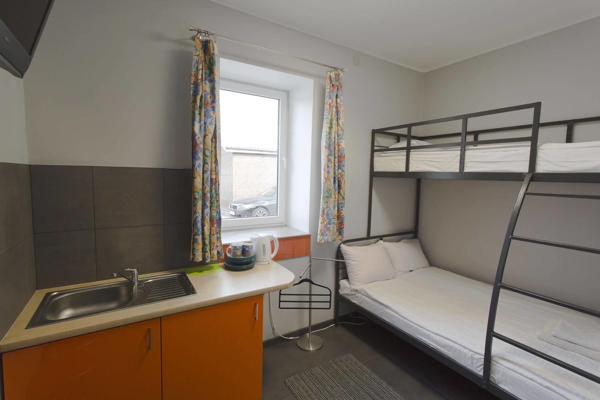 Hostel Siennicka Варшава Екстериор снимка